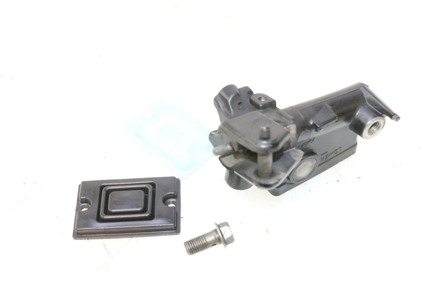 photo de BOMBA EMBRAGUE YAMAHA FJR 1300 (2001 - 2005) - Marcados y referencias originales