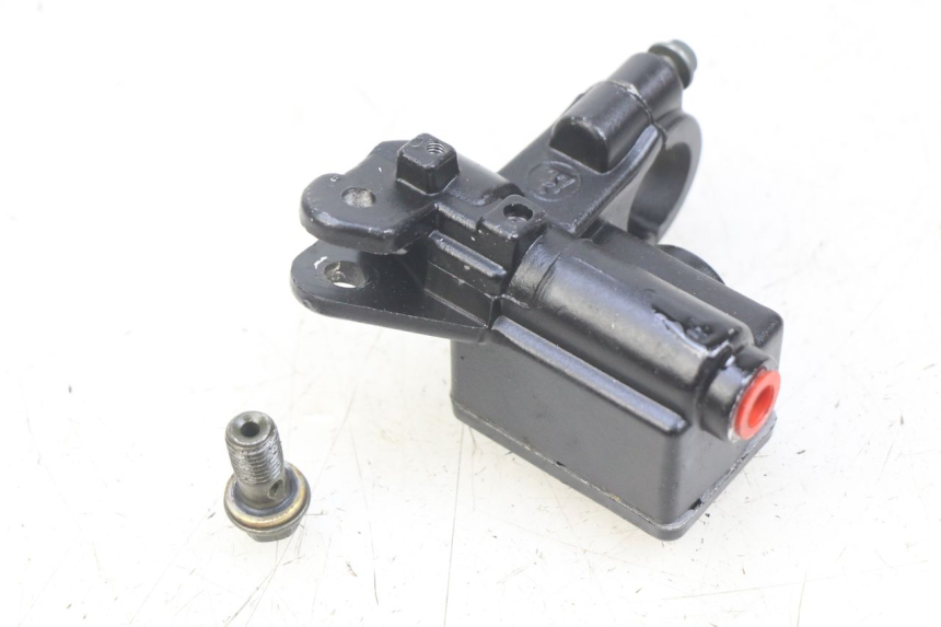 photo de CILINDRO MAESTRO DE EMBRAGUE GAS-GAS SM ROOKIE 50 (2001 - 2005) - Detalle de la pieza