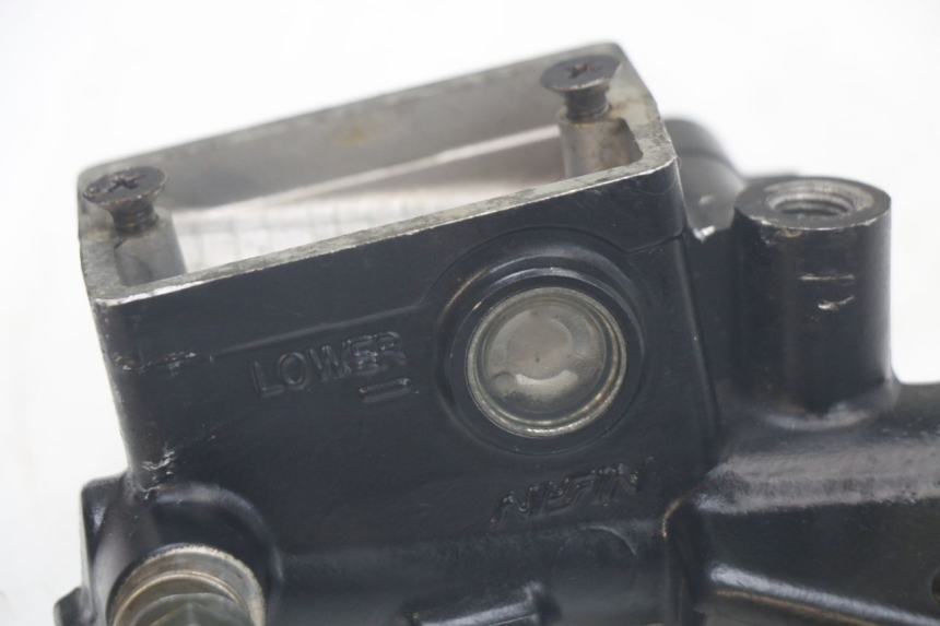 photo de CILINDRO MAESTRO DE EMBRAGUE TRIUMPH SPEED TRIPLE T301 900 (1994 - 1996) - Detalles de los puntos de fijación