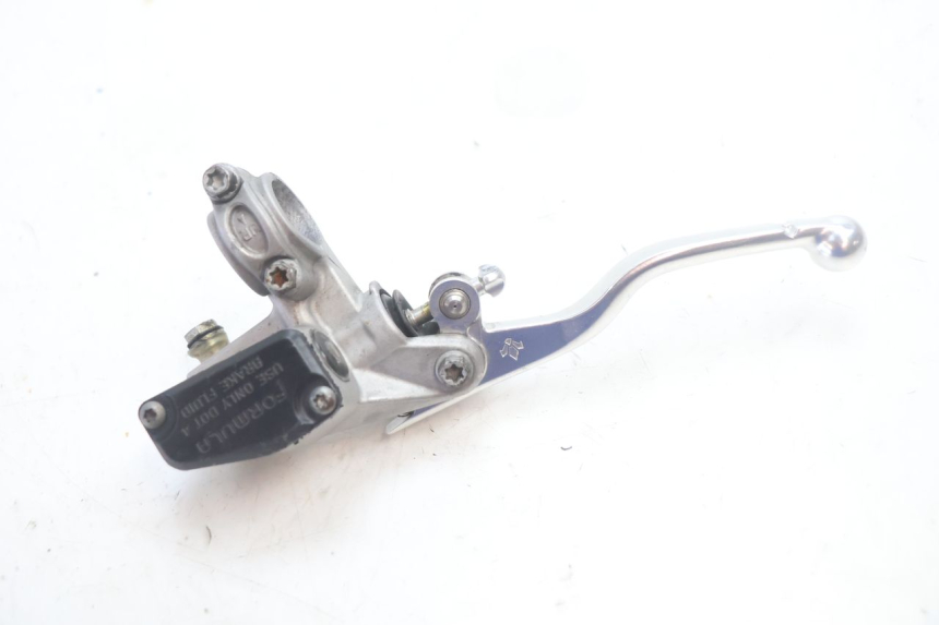 photo de BOMBA EMBRAGUE KTM SX 85 (2018 - 2024) - Primer plano técnico