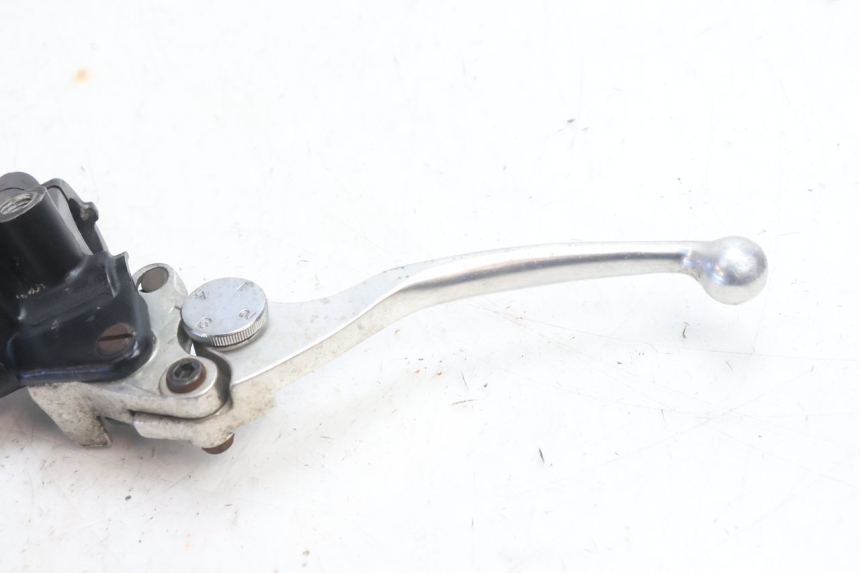 photo de BOMBA EMBRAGUE YAMAHA XJR 1300 (1998 - 2002) - Detalles de los puntos de fijación