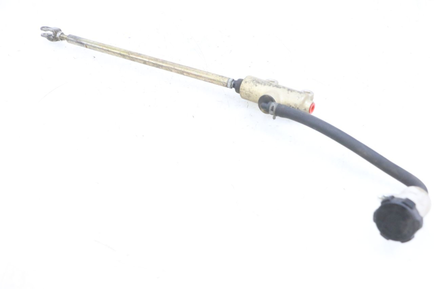 photo de BOMBA FRENO TRASERO ADIVA AD3 300 (2014 - 2020) - Primer plano de alta resolución