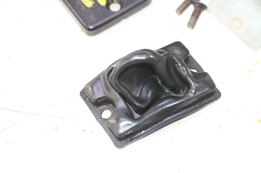 photo de CILINDRO MAESTRO DE FRENO TRASERO SUZUKI BURGMAN 125 (2007 - 2014) - Primer plano de alta resolución