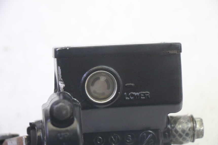 photo de BOMBA FRENO TRASERO SUZUKI BURGMAN EXECUTIVE ABS 650 (2006 - 2012) - Otra perspectiva