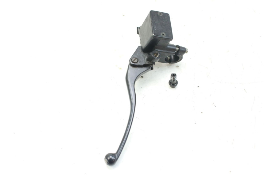photo de CILINDRO MAESTRO DE FRENO TRASERO HONDA FES S-WING SWING ABS 125 (2007 - 2015) - Primer plano técnico