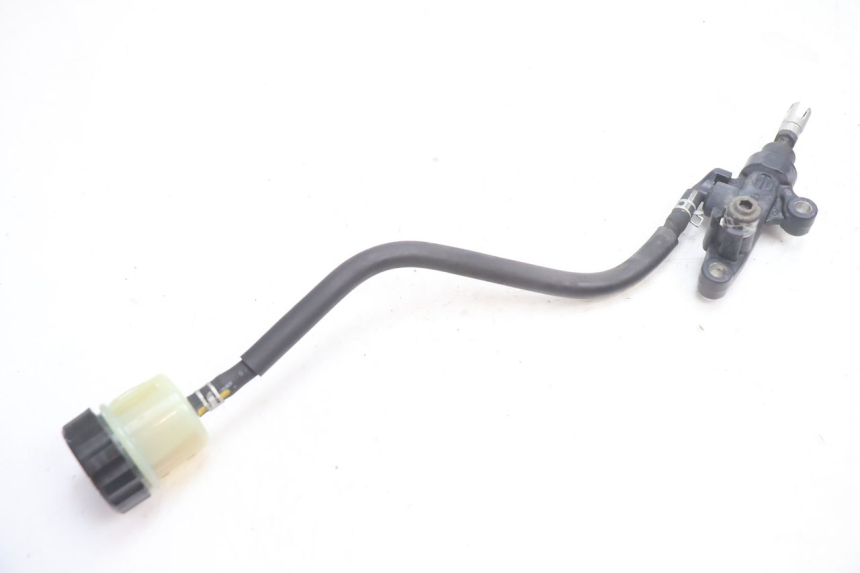photo de BOMBA FRENO TRASERO YAMAHA FJR 1300 (2001 - 2005) - Estado de la superficie y material