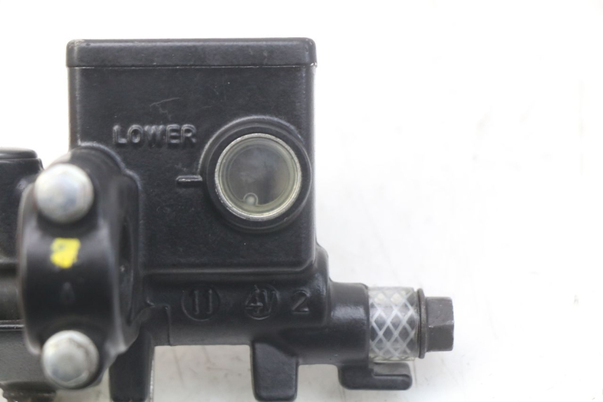 photo de BOMBA FRENO TRASERO HONDA FORZA 125 (2015 - 2016) - Otra perspectiva