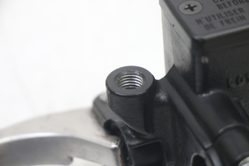 photo de BOMBA FRENO TRASERO HONDA FORZA 125 (2021 - 2025) - Estado de la superficie y material