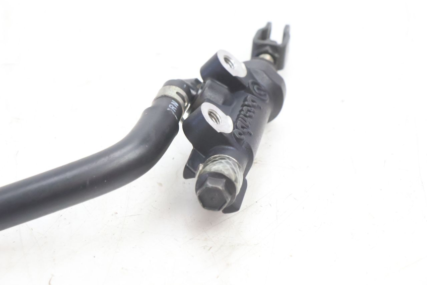 photo de BOMBA FRENO TRASERO YAMAHA FZ8 800 (2010 - 2016) - Marcados y referencias originales