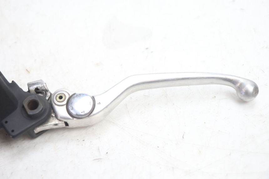 photo de BOMBA FRENO TRASERO GILERA GP 800 (2007 - 2013) - Estado de la superficie y material