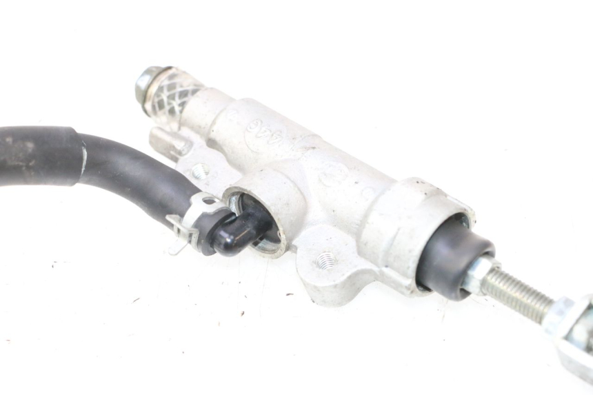 photo de BOMBA FRENO TRASERO SUZUKI GSR 600 (2005 - 2012) - Zoom estado de uso
