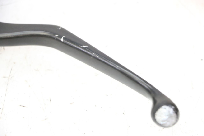 photo de BOMBA FRENO TRASERO PIAGGIO MP3 HPE 310 (2024 - 2025) - Primer plano técnico