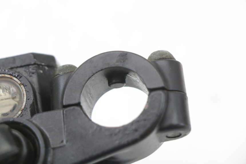 photo de CILINDRO MAESTRO DE FRENO TRASERO PIAGGIO MP3 500 (2011 - 2015) - Detalles de los puntos de fijación