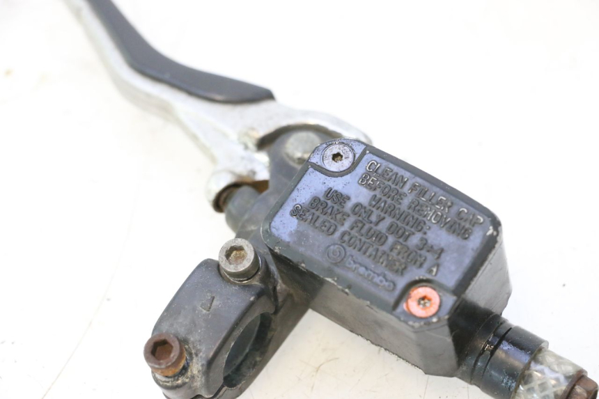 photo de BOMBA FRENO TRASERO MBK NITRO 50 (2004 - 2008) - Primer plano técnico