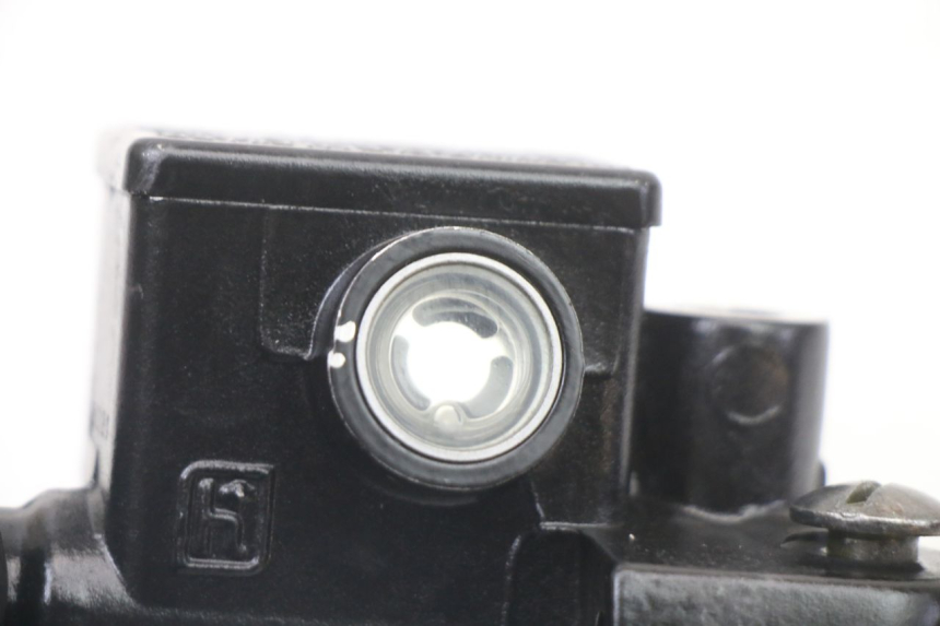 photo de BOMBA FRENO TRASERO PIAGGIO NRG POWER PUREJET 50 (2018 - 2021) - Primer plano técnico