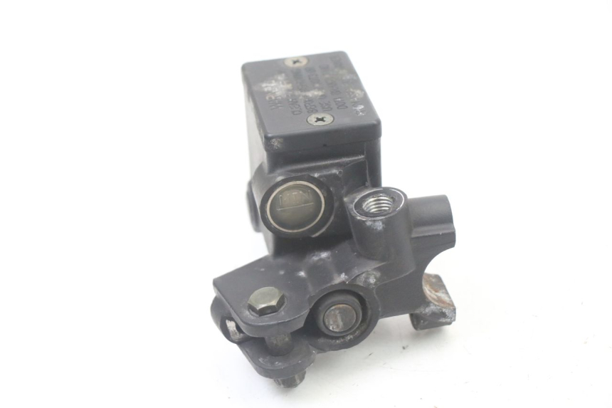 photo de CILINDRO MAESTRO DE FRENO TRASERO PEUGEOT CITYSTAR 2T 50 (2018 - 2021) - Primer plano técnico