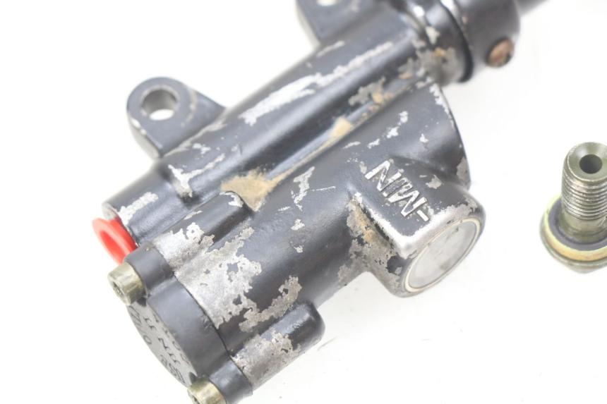 photo de CILINDRO MAESTRO DE FRENO TRASERO APOLLO RFZ 125 - Detalles de los puntos de fijación
