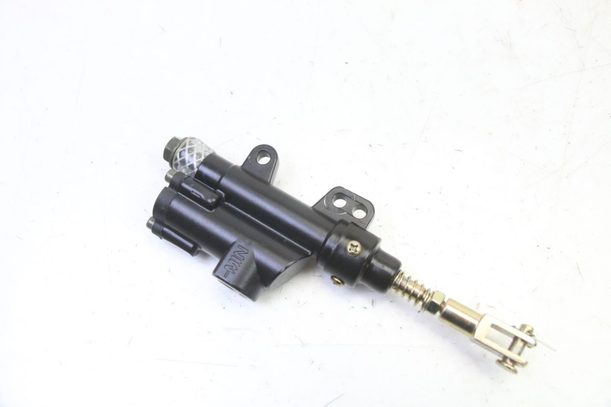 photo de CILINDRO MAESTRO DE FRENO TRASERO APOLLO RFZ 125 - Vista principal