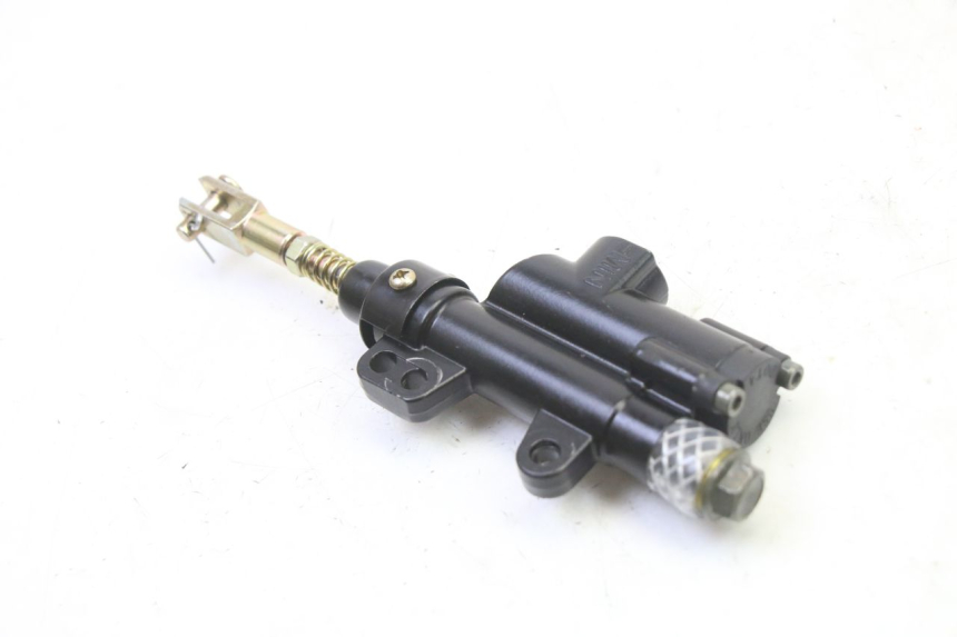 photo de CILINDRO MAESTRO DE FRENO TRASERO APOLLO RFZ 125 - Detalles de los puntos de fijación