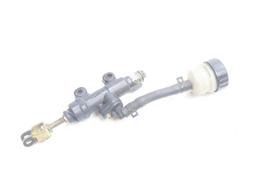 photo de BOMBA FRENO TRASERO YAMASAKI ROADSTER 50 (2013 - 2018) - Primer plano técnico
