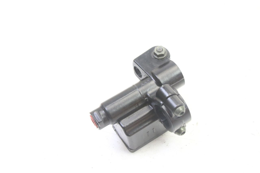 photo de BOMBA FRENO TRASERO GILERA RUNNER SP 50 (2006 - 2008) - Primer plano técnico