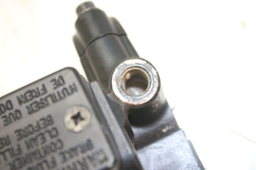 photo de CILINDRO MAESTRO DE FRENO TRASERO PEUGEOT SATELIS 125 (2010 - 2012) - Detalle de la pieza