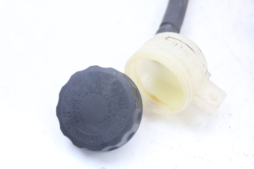 photo de CILINDRO MAESTRO DE FRENO TRASERO TRIUMPH SPEED TRIPLE T301 900 (1994 - 1996) - Recambio usado revisado