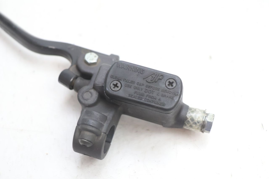photo de BOMBA FRENO TRASERO PEUGEOT SPEEDFIGHT 2 AC 50 (2000 - 2009) - Zoom estado de uso