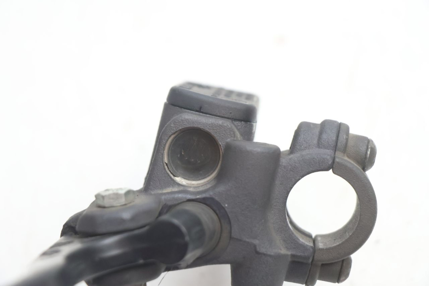 photo de BOMBA FRENO TRASERO PEUGEOT SPEEDFIGHT 2 AC 50 (2000 - 2009) - Primer plano técnico