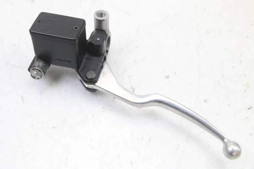 photo de BOMBA FRENO TRASERO SUZUKI BURGMAN 125 (2018 - 2021) - Primer plano técnico