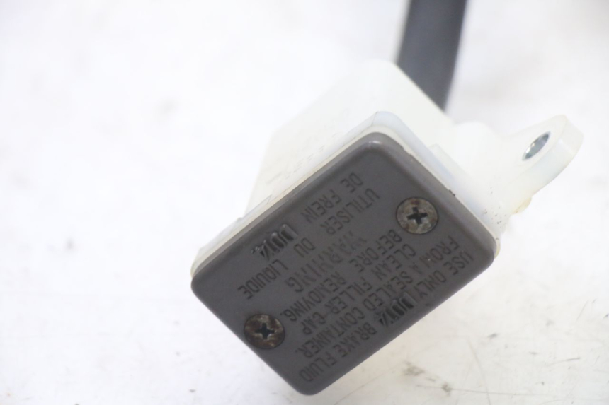 photo de BOMBA FRENO TRASERO SUZUKI GSX F GSXF 650 (2007 - 2015) - Otra perspectiva