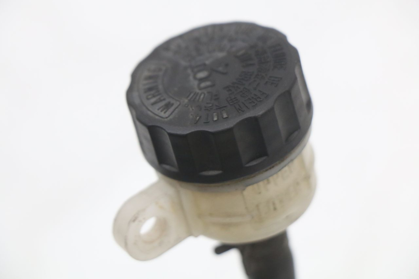 photo de CILINDRO MAESTRO DE FRENO TRASERO YAMAHA TDR DELTABOX 125 (1997 - 2003) - Primer plano técnico