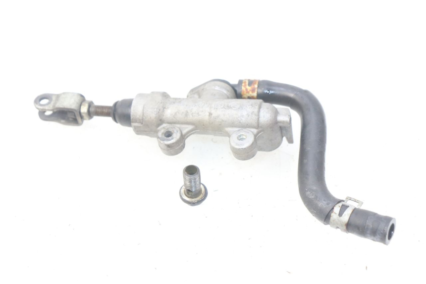 photo de BOMBA FRENO TRASERO SUZUKI TLS TL S 1000 (1997 - 2001) - Otra perspectiva