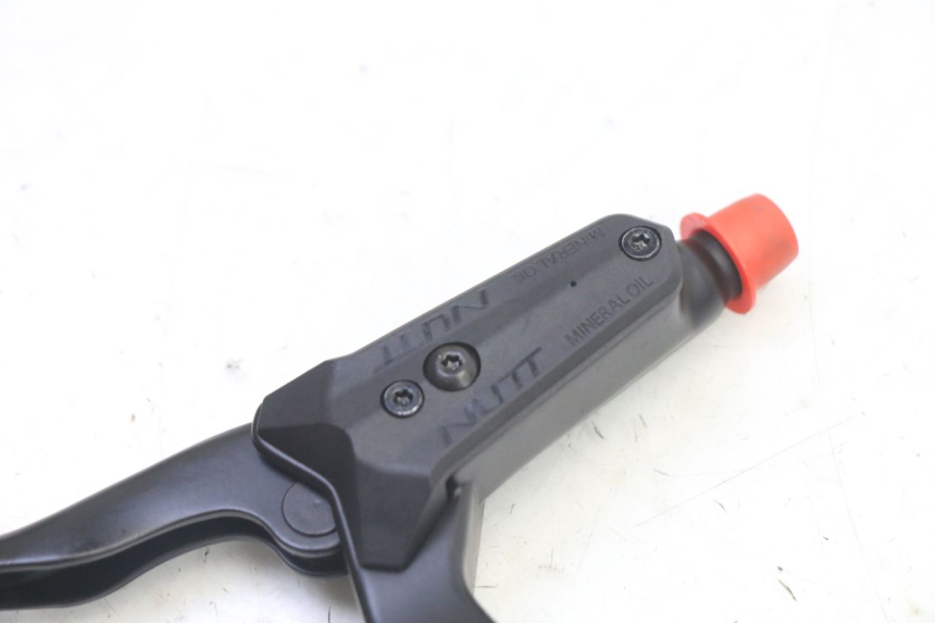 photo de MASTERCILINDRO DE FRENOS TRASERO DUALTRON VICTOR LIMITED 1 - Otra perspectiva