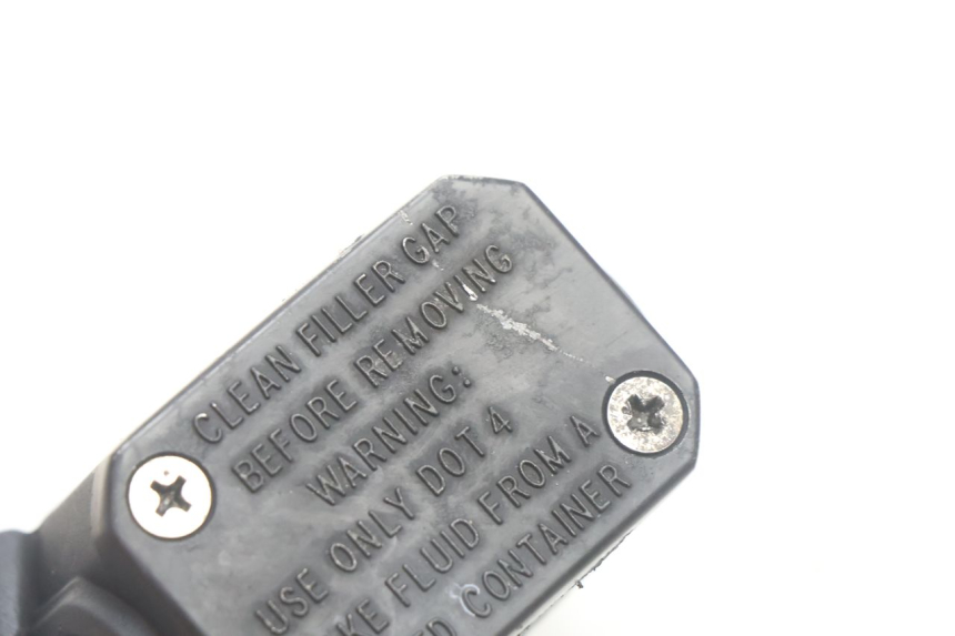 photo de CILINDRO MAESTRO DE FRENO TRASERO YAMAHA X-MAX XMAX 125 (2010 - 2013) - Zoom estado de uso