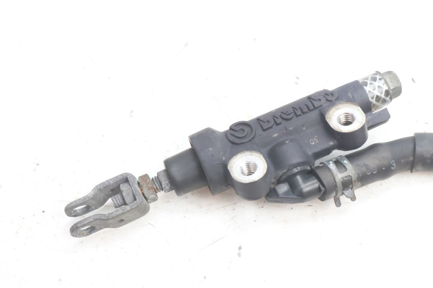 photo de BOMBA FRENO TRASERO YAMAHA XJR 1300 (1998 - 2002) - Detalle de la pieza