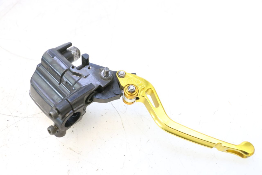 photo de BOMBA FRENO TRASERO YAMAHA XP T-MAX ABS 500 (2005 - 2005) - Recambio usado revisado