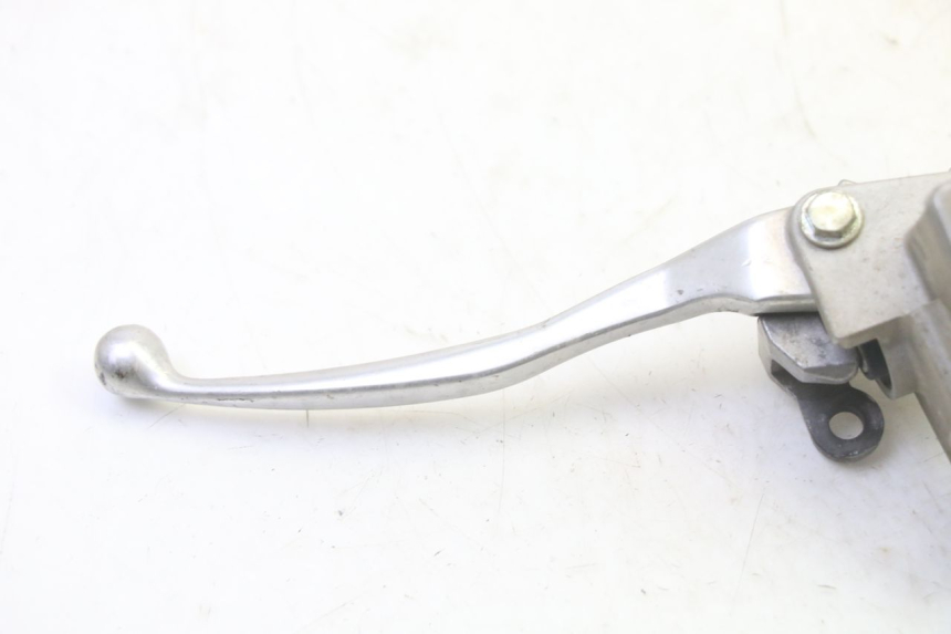 photo de BOMBA FRENO TRASERO YAMAHA YFM GRIZZLY 550 (2008 - 2015) - Detalle de la pieza