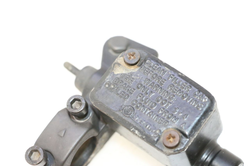 photo de BOMBA FRENO TRASERO YAMAHA YP MAJESTY 125 (2007 - 2010) - Zoom estado de uso