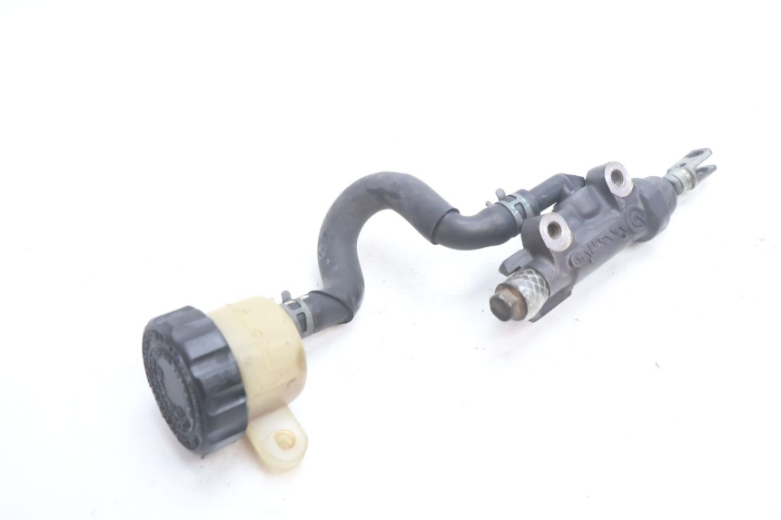 photo de BOMBA FRENO TRASERO YAMAHA YZF R GENESIS 750 (1993 - 1998) - Estado de la superficie y material
