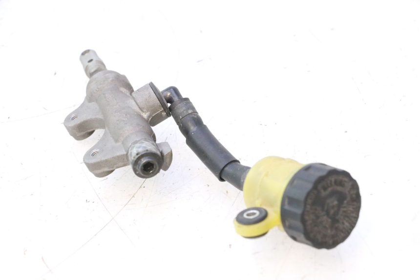 photo de BOMBA FRENO TRASERO YAMAHA YZF R6 600 (2008 - 2009) - Zoom estado de uso