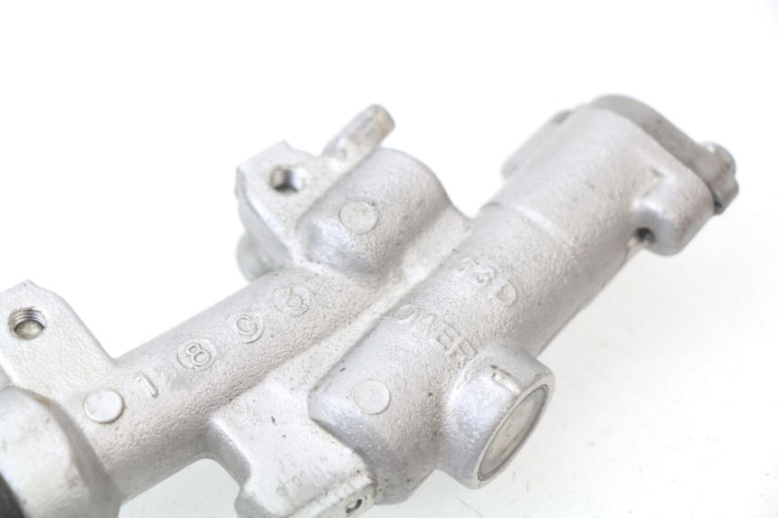 photo de BOMBA FRENO TRASERO YAMAHA YZF YZ-F 450 (2018 - 2021) - Otra perspectiva