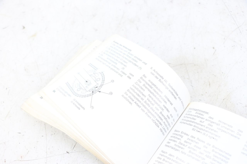 photo de MANUAL DEL USUARIO HONDA CBF 500 (2004 - 2007) - Otra perspectiva