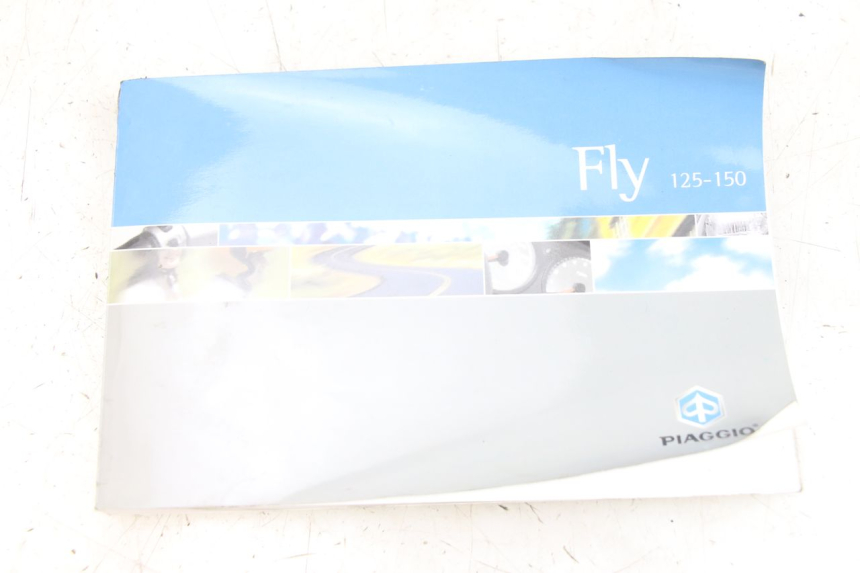 photo de MANUAL DEL USUARIO PIAGGIO FLY 125 (2005 - 2012) - Vista principal