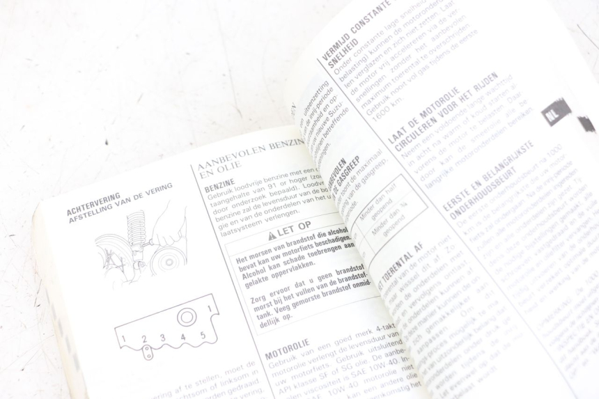 photo de MANUAL DEL USUARIO SUZUKI GZ MARAUDER 125 (1998 - 2004) - Zoom estado de uso