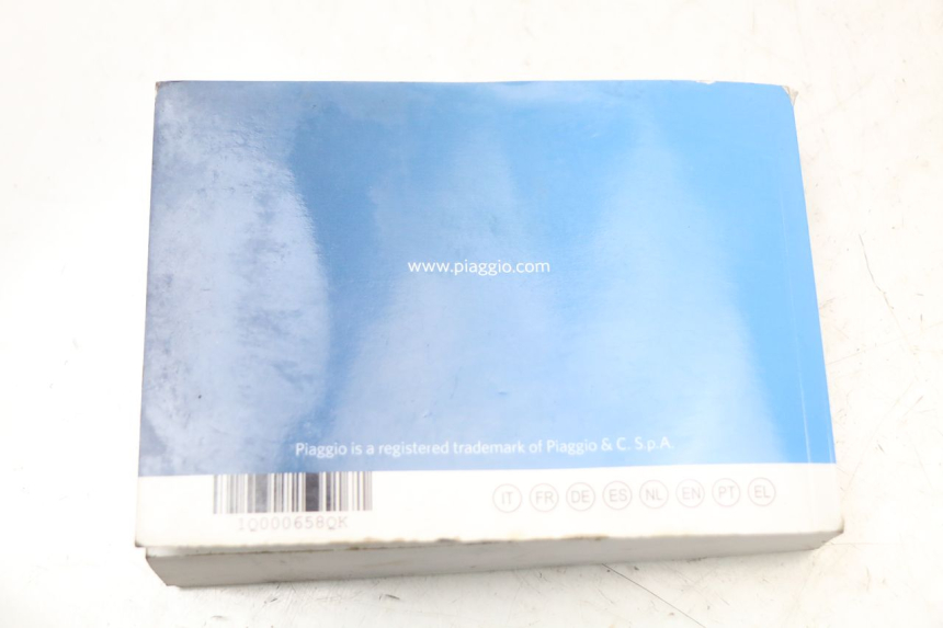 photo de MANUAL DEL USUARIO PIAGGIO MP3 HPE 350 (2018 - 2020) - Primer plano técnico