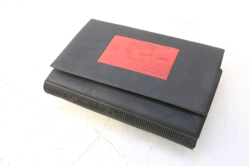 photo de MANUAL DEL USUARIO PIAGGIO MP3 HPE 530 (2022 - 2026) - Otra perspectiva