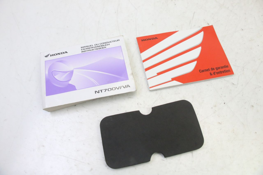 photo de MANUAL DEL USUARIO HONDA NTV DEAUVILLE ABS 700 (2007 - 2016) - Vista principal