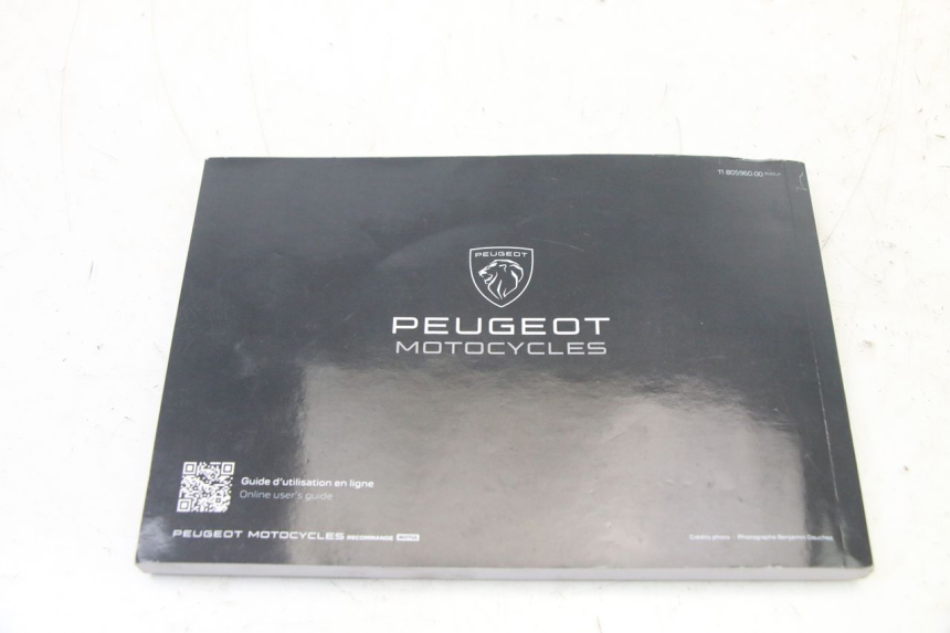 photo de MANUAL DEL USUARIO PEUGEOT TWEET 4T 50 (2023 - 2025) - Detalles de los puntos de fijación