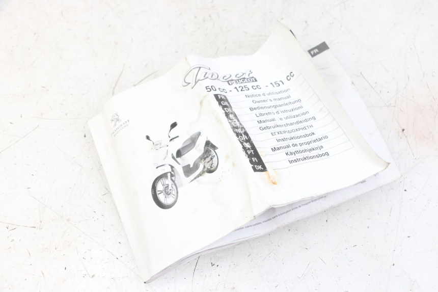 photo de MANUAL DEL USUARIO PEUGEOT TWEET 4T 50 (2014 - 2019) - Vista principal